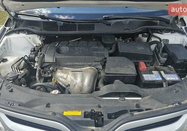Белый Тойота Венза, объемом двигателя 2.67 л и пробегом 207 тыс. км за 12700 $, фото 16 на Automoto.ua