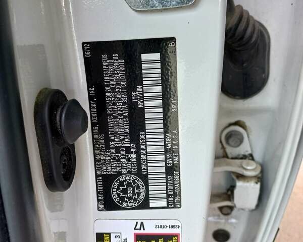 Белый Тойота Венза, объемом двигателя 3.5 л и пробегом 131 тыс. км за 15200 $, фото 11 на Automoto.ua