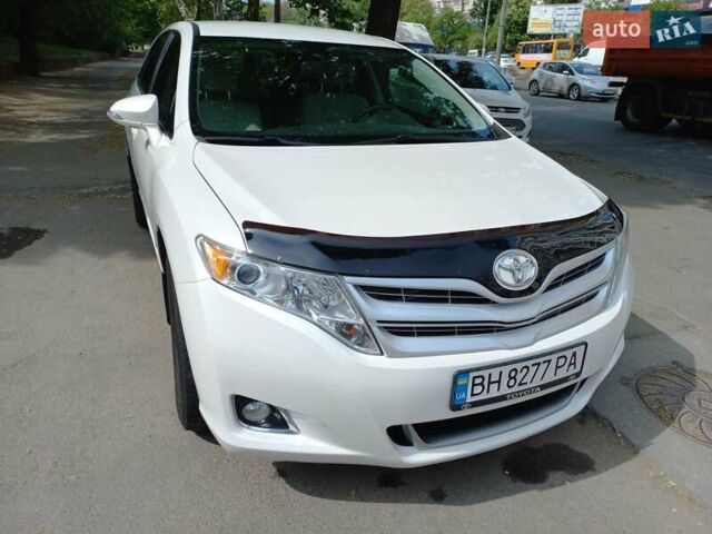 Белый Тойота Венза, объемом двигателя 3.5 л и пробегом 131 тыс. км за 15200 $, фото 1 на Automoto.ua