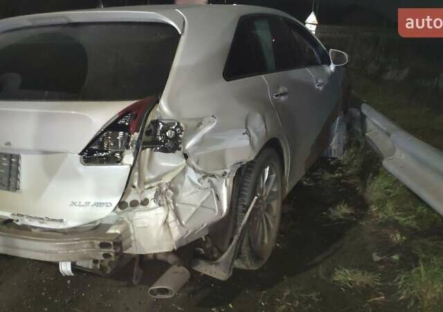 Білий Тойота Венза, об'ємом двигуна 2.7 л та пробігом 183 тис. км за 6000 $, фото 2 на Automoto.ua