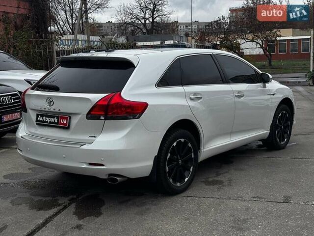 Білий Тойота Венза, об'ємом двигуна 2.7 л та пробігом 164 тис. км за 15690 $, фото 6 на Automoto.ua