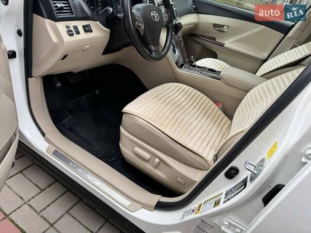 Белый Тойота Венза, объемом двигателя 2.67 л и пробегом 103 тыс. км за 16500 $, фото 6 на Automoto.ua