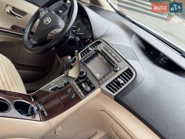 Белый Тойота Венза, объемом двигателя 2.67 л и пробегом 103 тыс. км за 16500 $, фото 11 на Automoto.ua