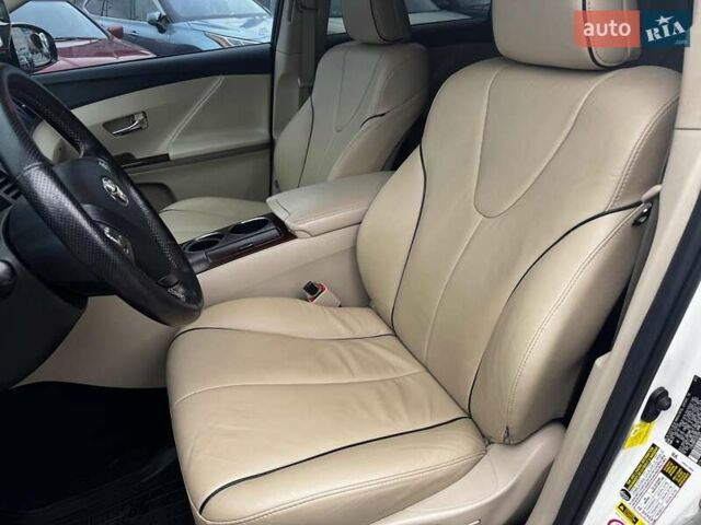 Білий Тойота Венза, об'ємом двигуна 2.7 л та пробігом 164 тис. км за 15690 $, фото 13 на Automoto.ua