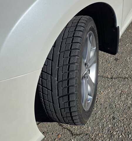 Белый Тойота Венза, объемом двигателя 3.5 л и пробегом 169 тыс. км за 17000 $, фото 12 на Automoto.ua