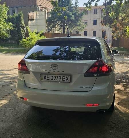 Білий Тойота Венза, об'ємом двигуна 2.67 л та пробігом 220 тис. км за 12800 $, фото 1 на Automoto.ua