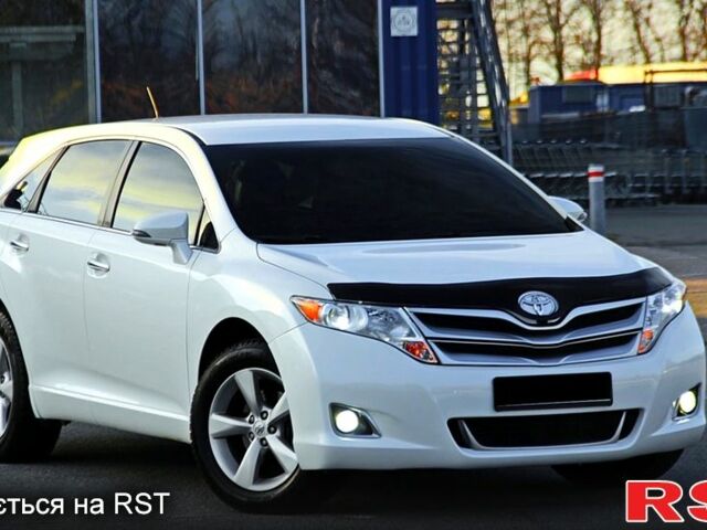 Белый Тойота Венза, объемом двигателя 2.7 л и пробегом 125 тыс. км за 14300 $, фото 2 на Automoto.ua