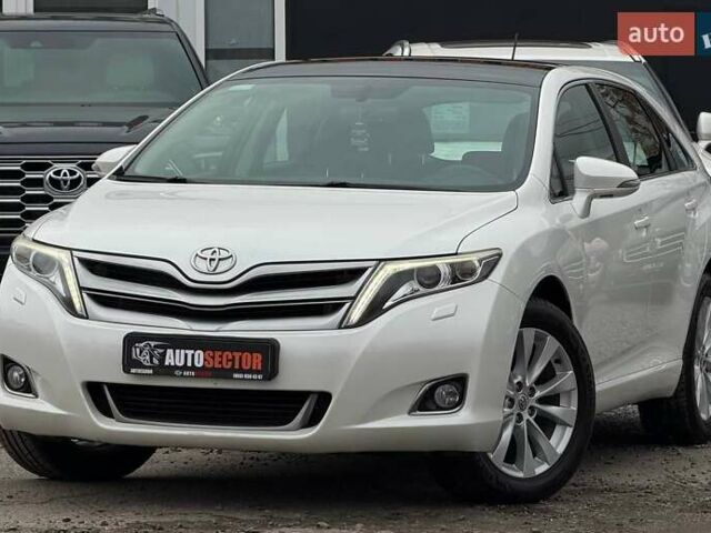 Белый Тойота Венза, объемом двигателя 2.67 л и пробегом 118 тыс. км за 17700 $, фото 1 на Automoto.ua