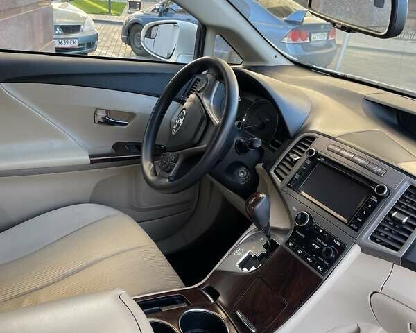 Білий Тойота Венза, об'ємом двигуна 2.67 л та пробігом 151 тис. км за 17500 $, фото 9 на Automoto.ua