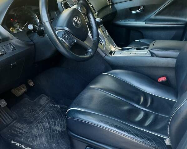 Білий Тойота Венза, об'ємом двигуна 2.7 л та пробігом 191 тис. км за 16800 $, фото 9 на Automoto.ua