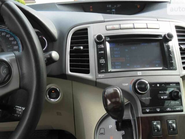 Белый Тойота Венза, объемом двигателя 2.7 л и пробегом 120 тыс. км за 15999 $, фото 10 на Automoto.ua