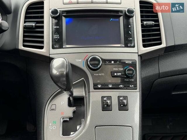 Белый Тойота Венза, объемом двигателя 2.67 л и пробегом 118 тыс. км за 17700 $, фото 38 на Automoto.ua