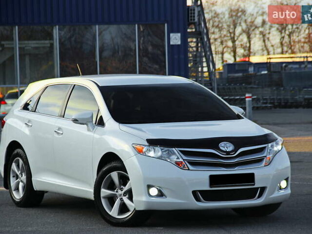 Белый Тойота Венза, объемом двигателя 2.7 л и пробегом 125 тыс. км за 14300 $, фото 2 на Automoto.ua