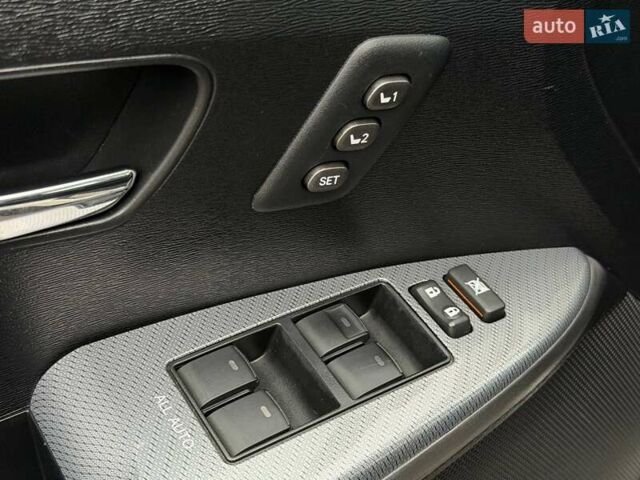 Белый Тойота Венза, объемом двигателя 2.67 л и пробегом 118 тыс. км за 17700 $, фото 33 на Automoto.ua