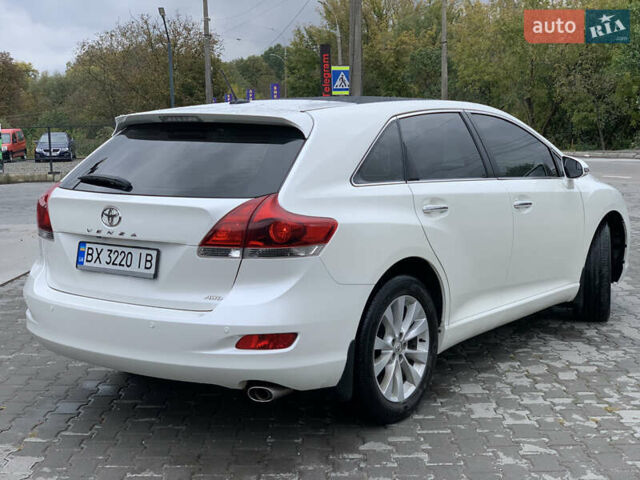 Белый Тойота Венза, объемом двигателя 2.7 л и пробегом 143 тыс. км за 17299 $, фото 3 на Automoto.ua