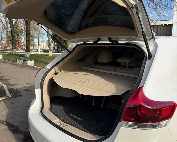 Белый Тойота Венза, объемом двигателя 2.7 л и пробегом 137 тыс. км за 17000 $, фото 9 на Automoto.ua