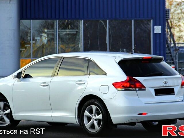Белый Тойота Венза, объемом двигателя 2.7 л и пробегом 125 тыс. км за 14300 $, фото 1 на Automoto.ua