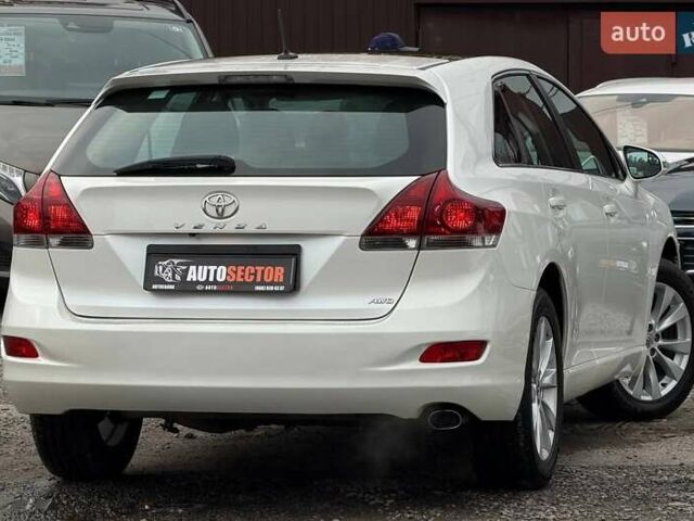 Белый Тойота Венза, объемом двигателя 2.67 л и пробегом 118 тыс. км за 17700 $, фото 6 на Automoto.ua
