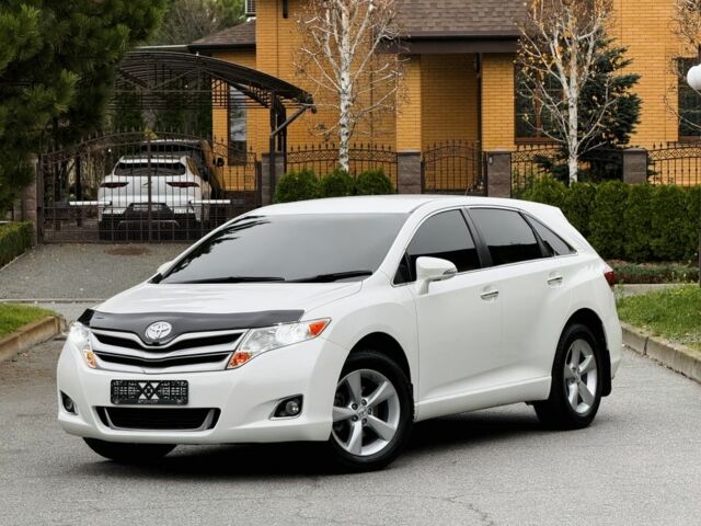 Белый Тойота Венза, объемом двигателя 2.7 л и пробегом 127 тыс. км за 14800 $, фото 4 на Automoto.ua