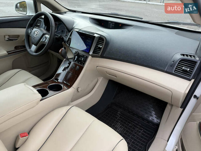 Белый Тойота Венза, объемом двигателя 2.7 л и пробегом 127 тыс. км за 15300 $, фото 12 на Automoto.ua