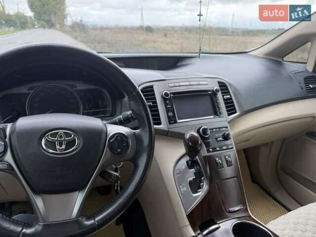 Белый Тойота Венза, объемом двигателя 2.67 л и пробегом 237 тыс. км за 18000 $, фото 13 на Automoto.ua