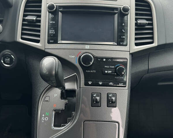 Білий Тойота Венза, об'ємом двигуна 2.67 л та пробігом 96 тис. км за 18900 $, фото 17 на Automoto.ua