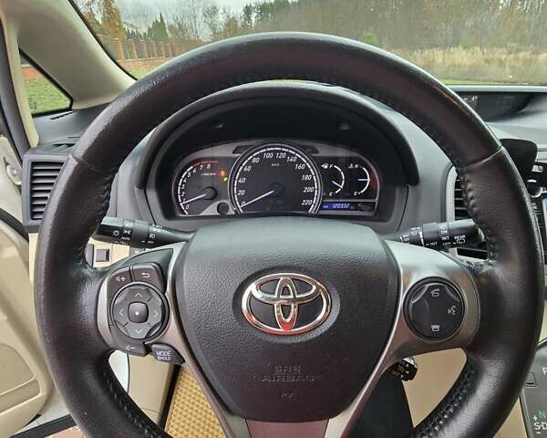Білий Тойота Венза, об'ємом двигуна 2.67 л та пробігом 120 тис. км за 17300 $, фото 12 на Automoto.ua