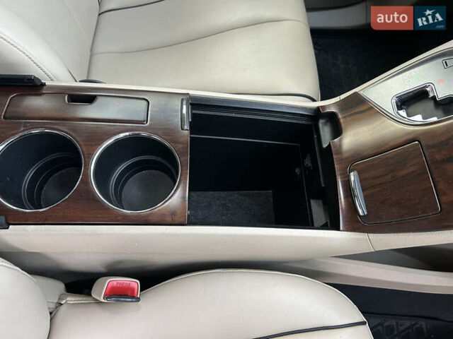 Білий Тойота Венза, об'ємом двигуна 3.46 л та пробігом 240 тис. км за 15300 $, фото 20 на Automoto.ua