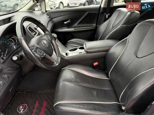 Белый Тойота Венза, объемом двигателя 2.67 л и пробегом 118 тыс. км за 17700 $, фото 11 на Automoto.ua