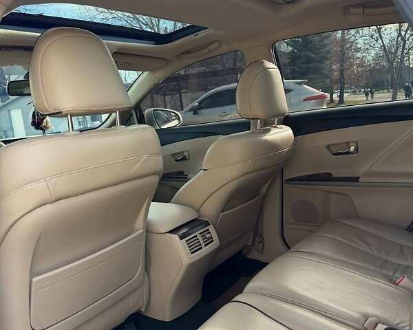 Белый Тойота Венза, объемом двигателя 2.7 л и пробегом 137 тыс. км за 17000 $, фото 6 на Automoto.ua