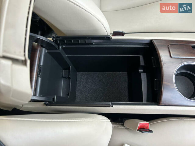 Білий Тойота Венза, об'ємом двигуна 3.46 л та пробігом 240 тис. км за 15300 $, фото 19 на Automoto.ua