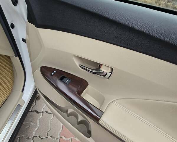 Білий Тойота Венза, об'ємом двигуна 2.67 л та пробігом 120 тис. км за 17300 $, фото 26 на Automoto.ua
