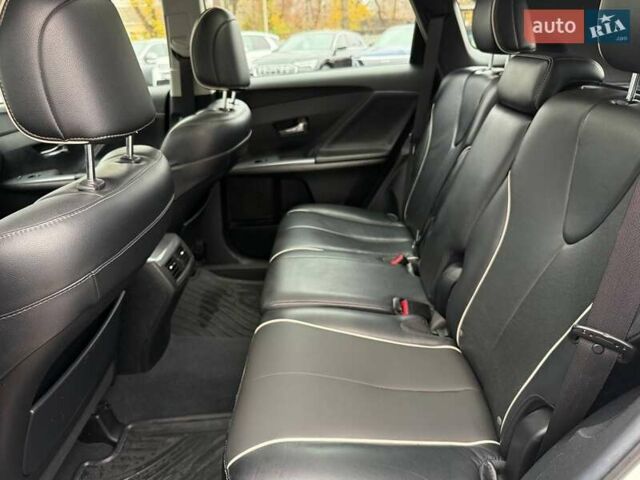 Белый Тойота Венза, объемом двигателя 2.67 л и пробегом 118 тыс. км за 17700 $, фото 29 на Automoto.ua