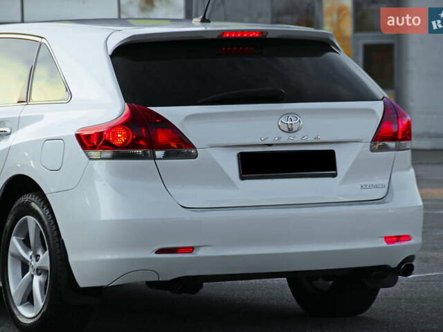 Белый Тойота Венза, объемом двигателя 2.7 л и пробегом 125 тыс. км за 14300 $, фото 5 на Automoto.ua
