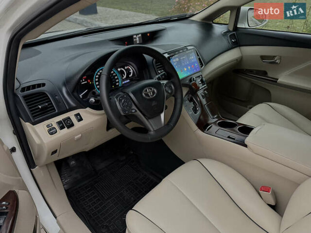 Білий Тойота Венза, об'ємом двигуна 2.7 л та пробігом 125 тис. км за 14700 $, фото 6 на Automoto.ua
