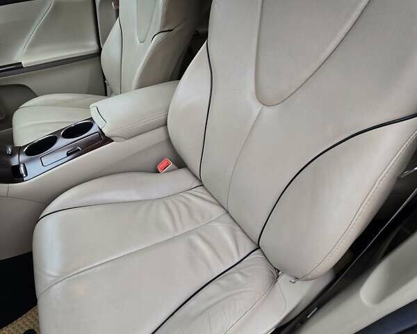 Білий Тойота Венза, об'ємом двигуна 2.67 л та пробігом 120 тис. км за 17300 $, фото 16 на Automoto.ua