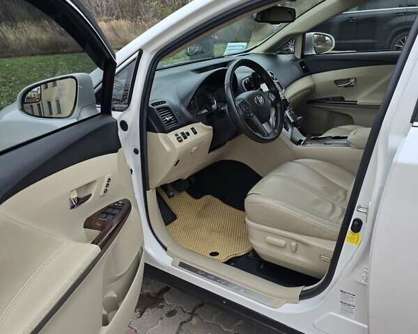 Білий Тойота Венза, об'ємом двигуна 2.67 л та пробігом 120 тис. км за 17300 $, фото 8 на Automoto.ua