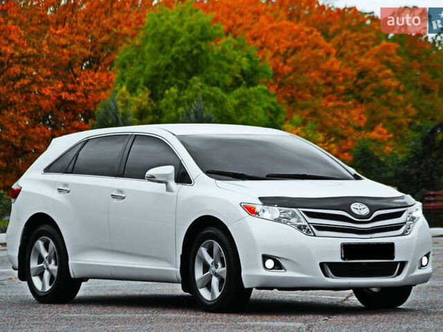 Белый Тойота Венза, объемом двигателя 2.7 л и пробегом 127 тыс. км за 15300 $, фото 2 на Automoto.ua