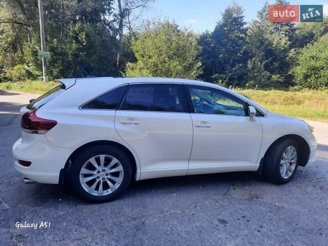 Білий Тойота Венза, об'ємом двигуна 2.7 л та пробігом 191 тис. км за 16800 $, фото 4 на Automoto.ua