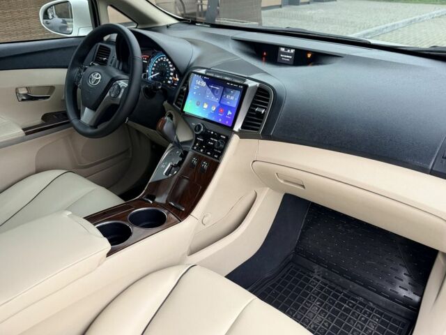 Белый Тойота Венза, объемом двигателя 2.7 л и пробегом 127 тыс. км за 14800 $, фото 9 на Automoto.ua