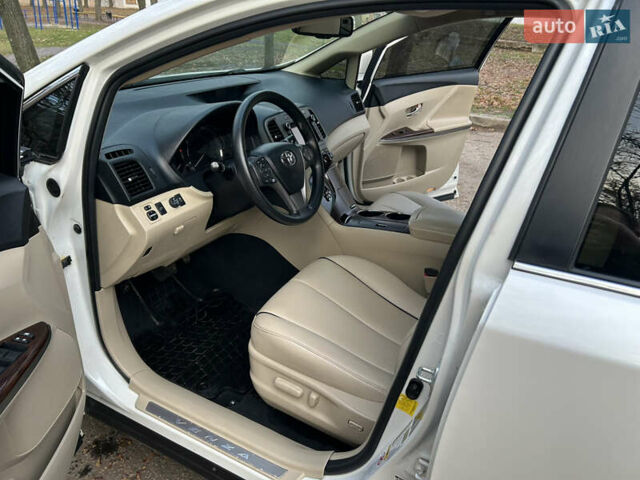 Білий Тойота Венза, об'ємом двигуна 3.46 л та пробігом 240 тис. км за 15300 $, фото 11 на Automoto.ua