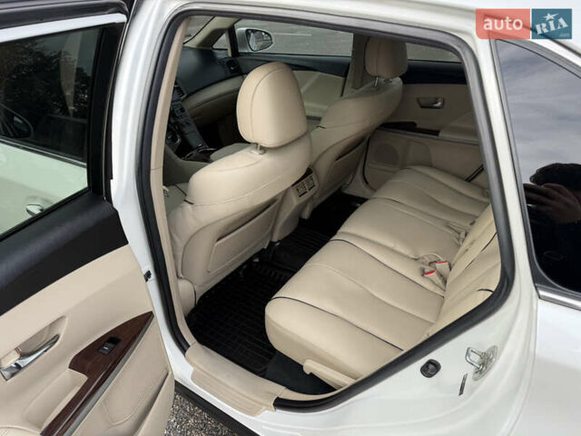 Белый Тойота Венза, объемом двигателя 2.7 л и пробегом 127 тыс. км за 15300 $, фото 10 на Automoto.ua