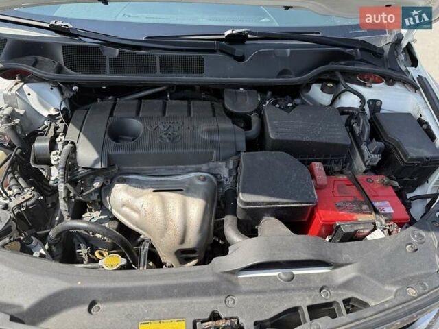 Белый Тойота Венза, объемом двигателя 2.7 л и пробегом 115 тыс. км за 15977 $, фото 9 на Automoto.ua