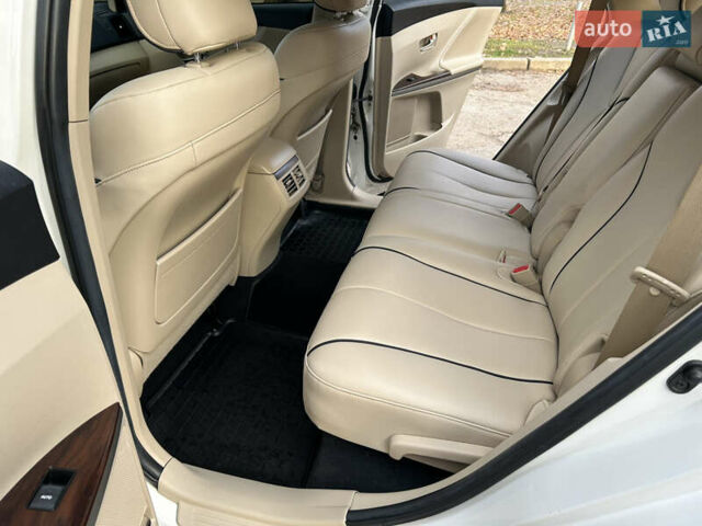 Білий Тойота Венза, об'ємом двигуна 3.46 л та пробігом 240 тис. км за 15300 $, фото 15 на Automoto.ua