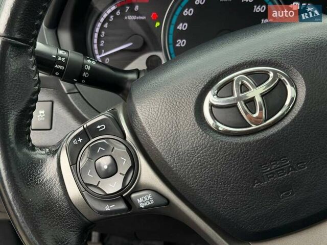 Белый Тойота Венза, объемом двигателя 2.67 л и пробегом 118 тыс. км за 17700 $, фото 31 на Automoto.ua