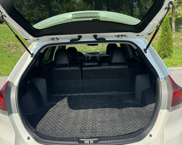 Белый Тойота Венза, объемом двигателя 2.7 л и пробегом 218 тыс. км за 17200 $, фото 29 на Automoto.ua