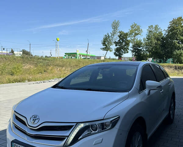 Белый Тойота Венза, объемом двигателя 2.7 л и пробегом 218 тыс. км за 17200 $, фото 17 на Automoto.ua
