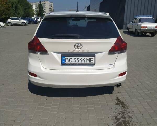 Білий Тойота Венза, об'ємом двигуна 2.67 л та пробігом 161 тис. км за 16800 $, фото 2 на Automoto.ua