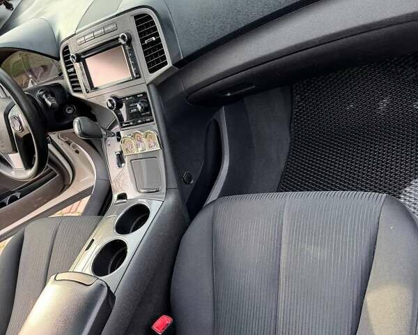 Белый Тойота Венза, объемом двигателя 2.7 л и пробегом 83 тыс. км за 15000 $, фото 8 на Automoto.ua