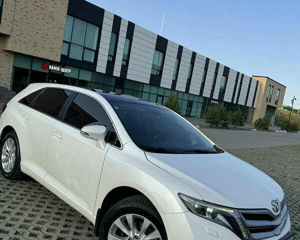 Белый Тойота Венза, объемом двигателя 2.7 л и пробегом 218 тыс. км за 17200 $, фото 5 на Automoto.ua